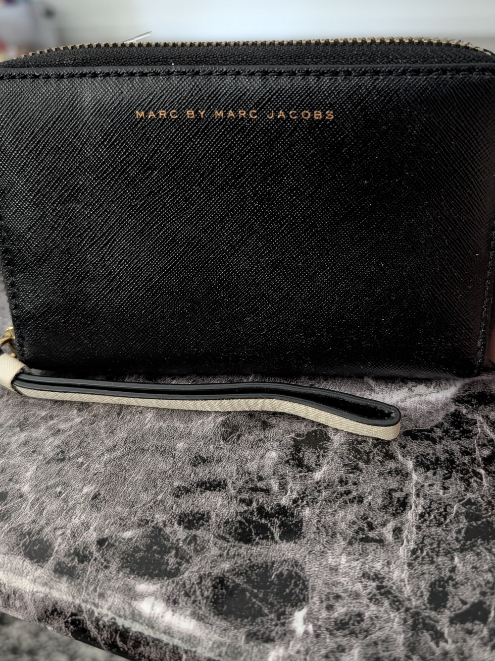 Marc by Marc Jacobs Black Leather Wristlet Wallet
